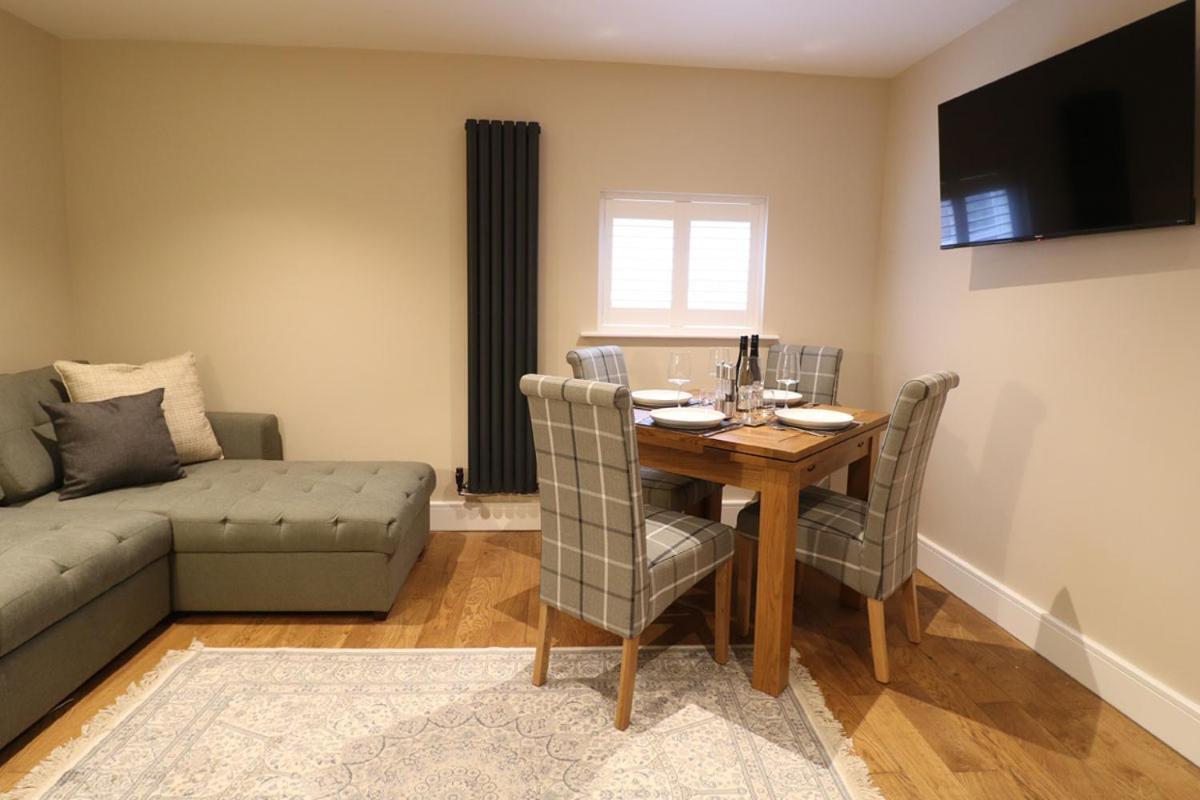 Ashbourne Luxury Suites Exterior foto
